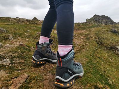 WOMEN'S FOOTWEAR