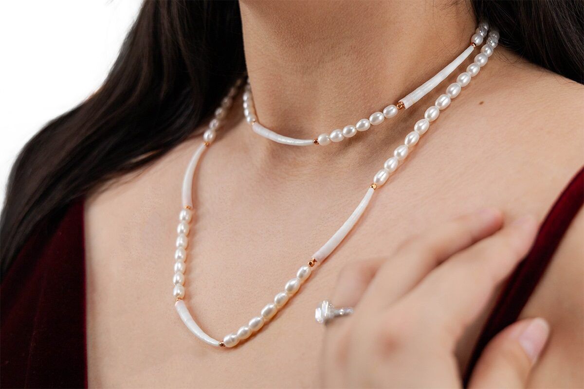 Medium Pearl + 3 Dentallium Copper Necklace