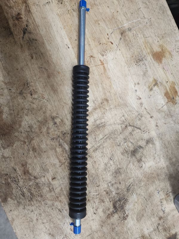 LANCE, MOLDED, 18", ZINC