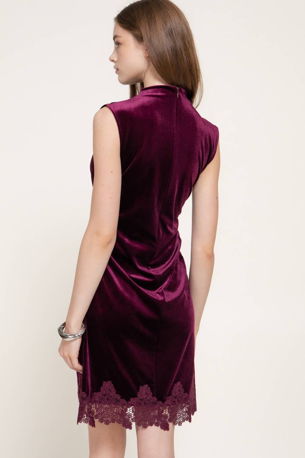 Sleeveless High Neck Lace Trim Velvet Mini Dress