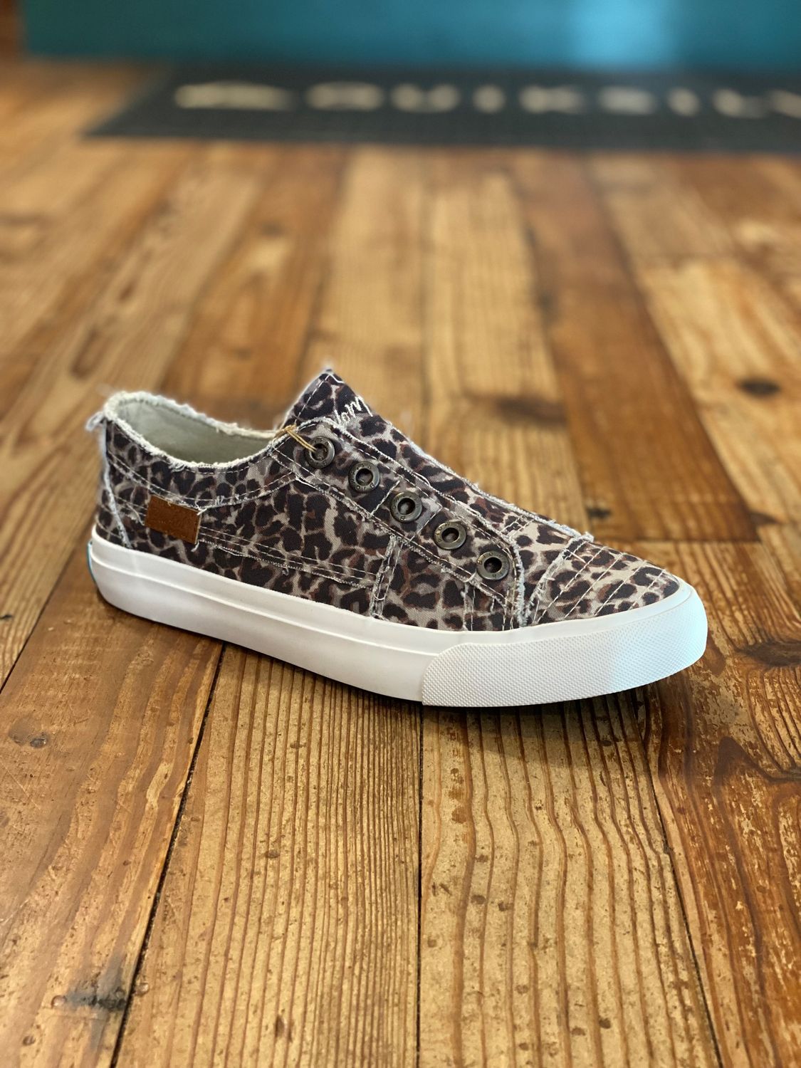 Blowfish Play Olive Tabby Cat