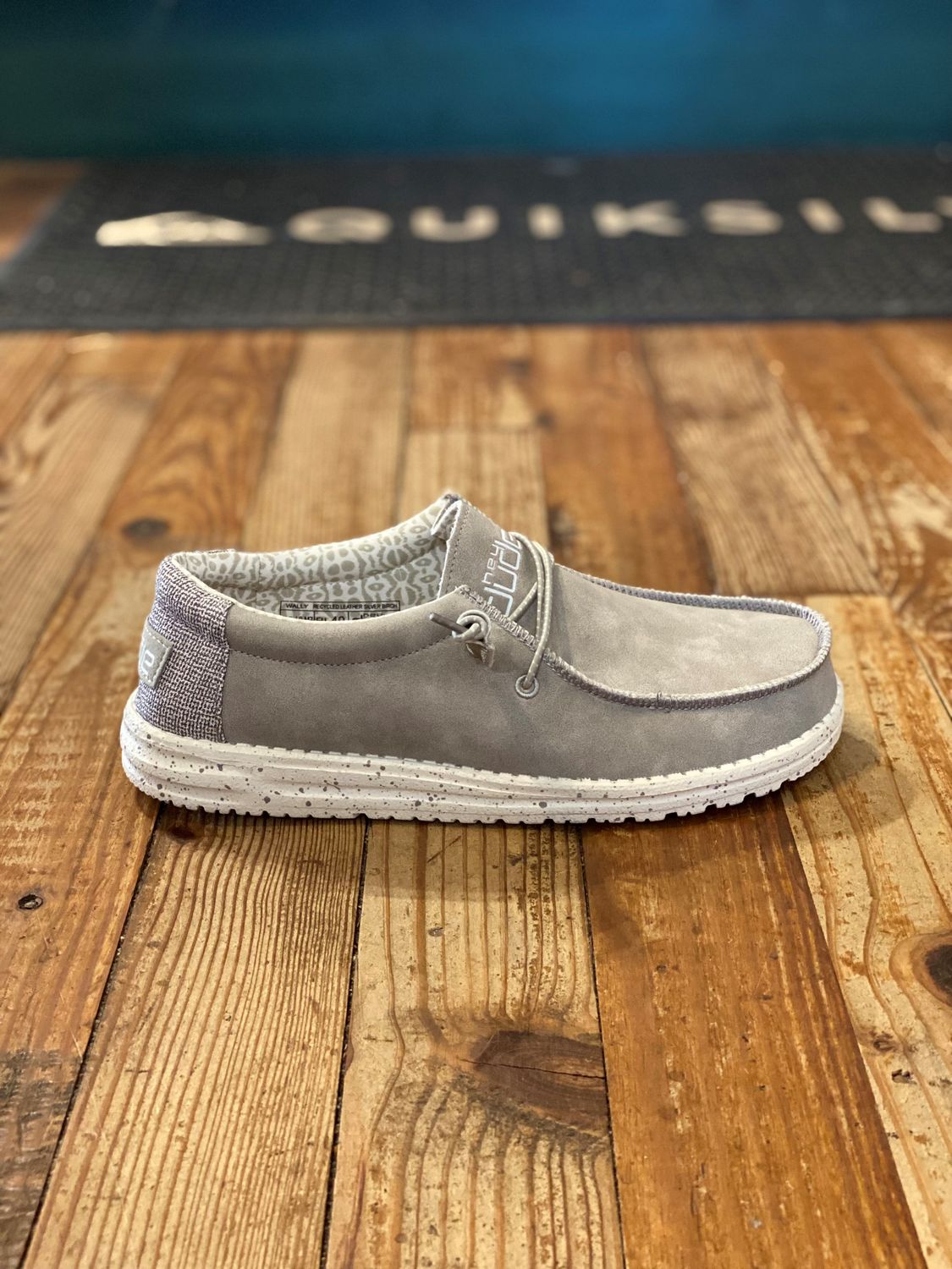 Wally Recycled Leather Silver Birch