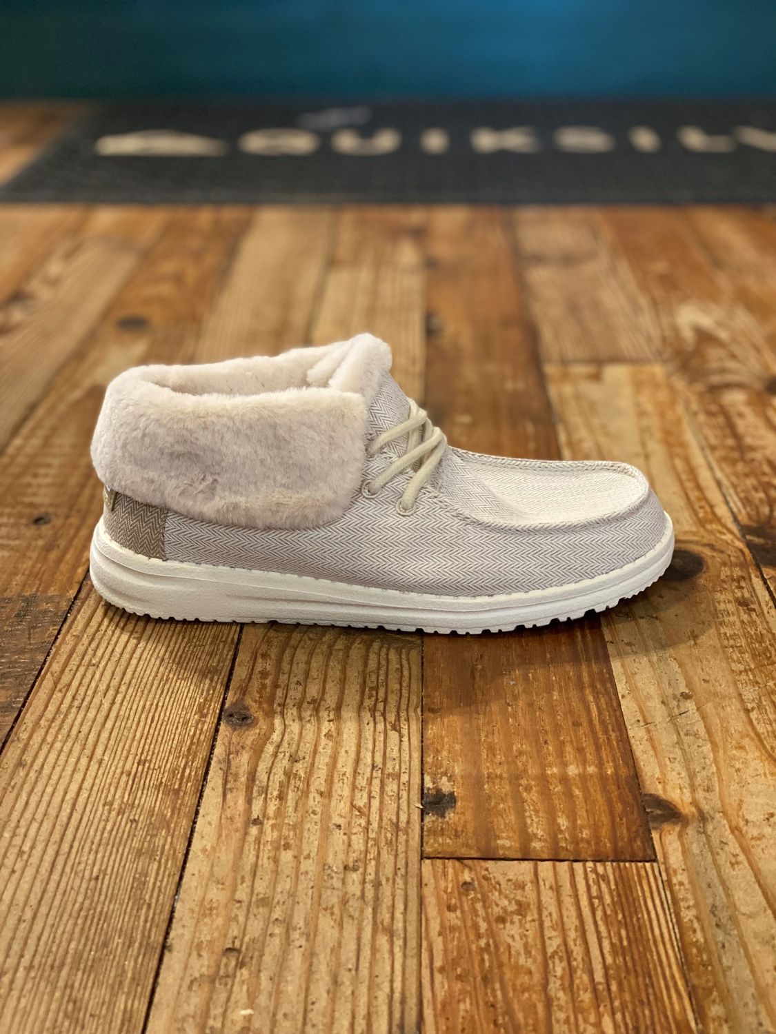 Britt Herringbone Cream