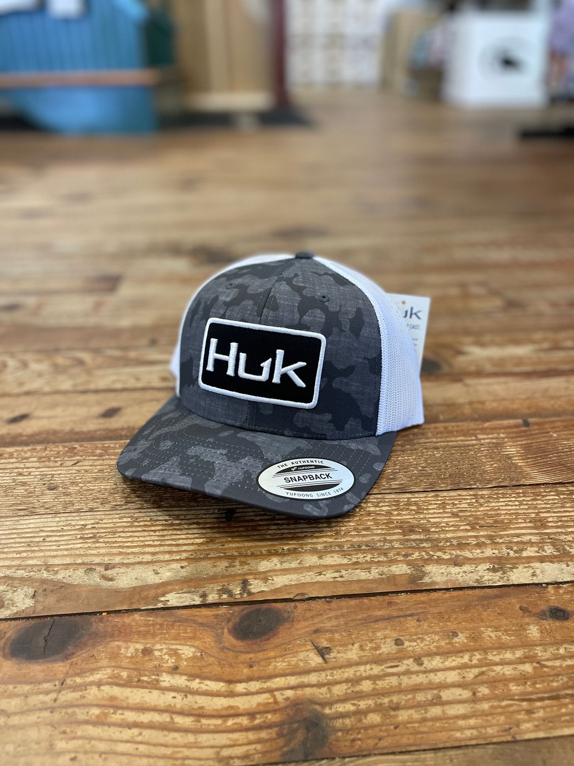HUK Running Lakes Camo Trucker