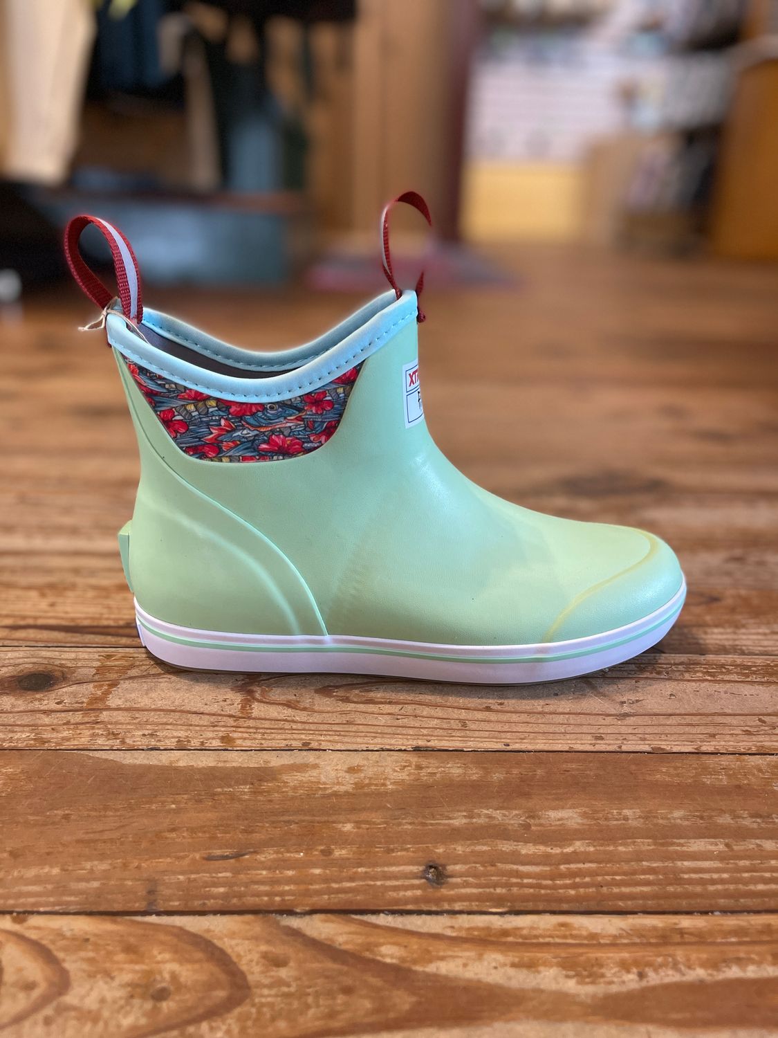Xtratuff Women's Ankle Deck Boot Seafoam Green