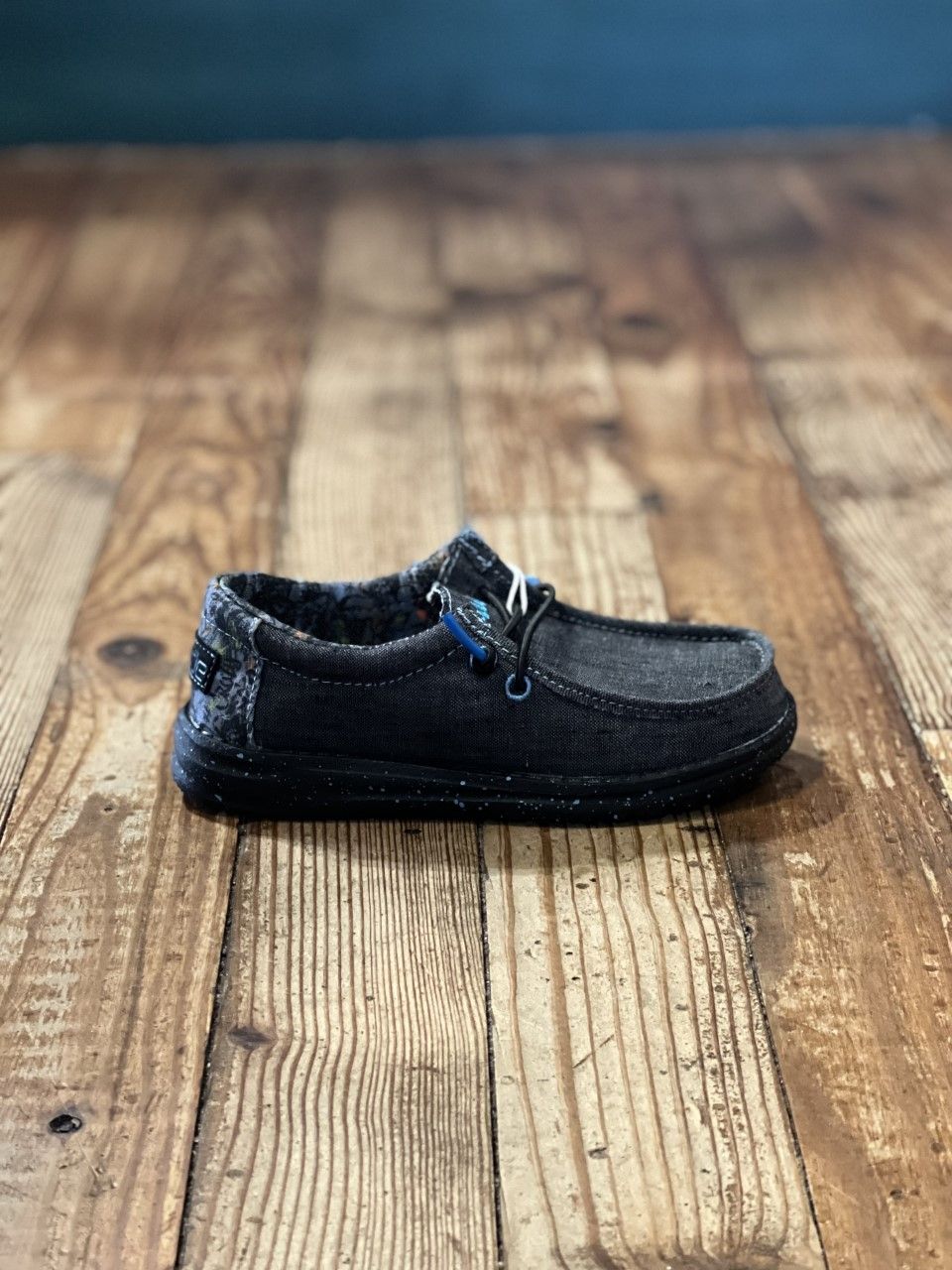 Wally Youth Chambray Wave Ride