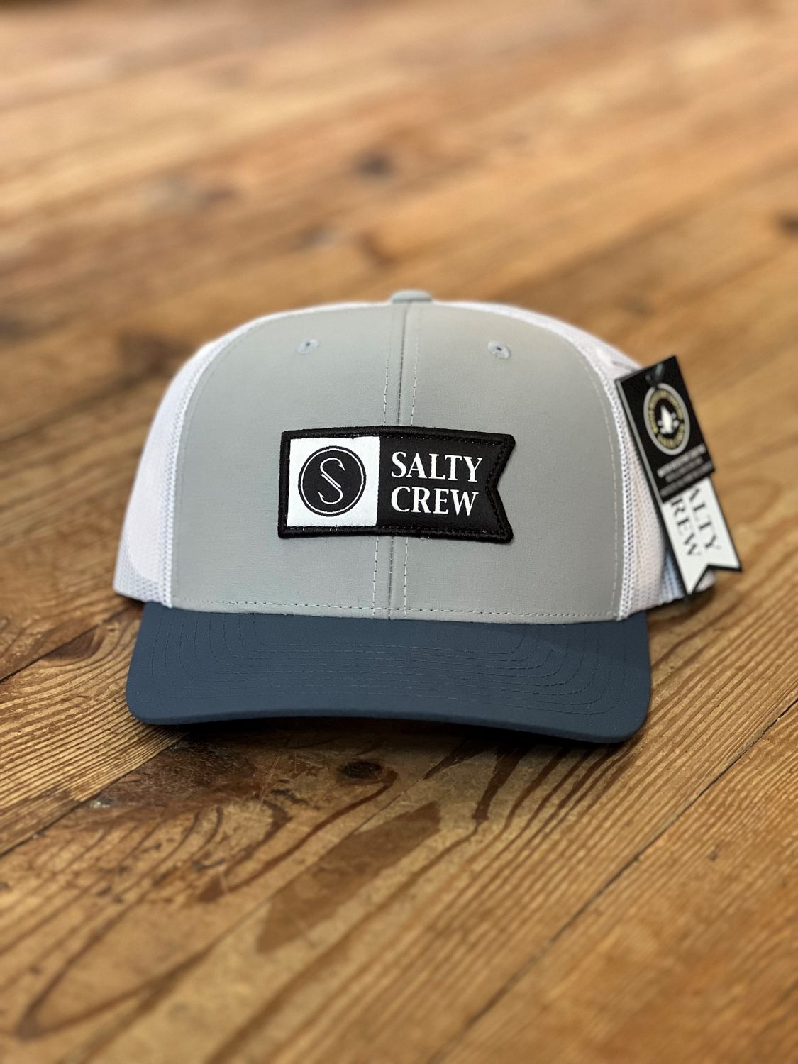 Pinnacle 2 Retro Trucker