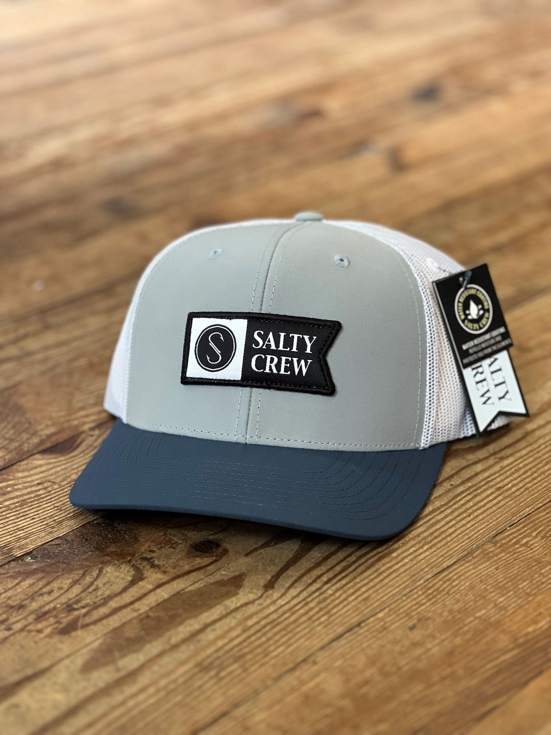 Pinnacle 2 Retro Trucker