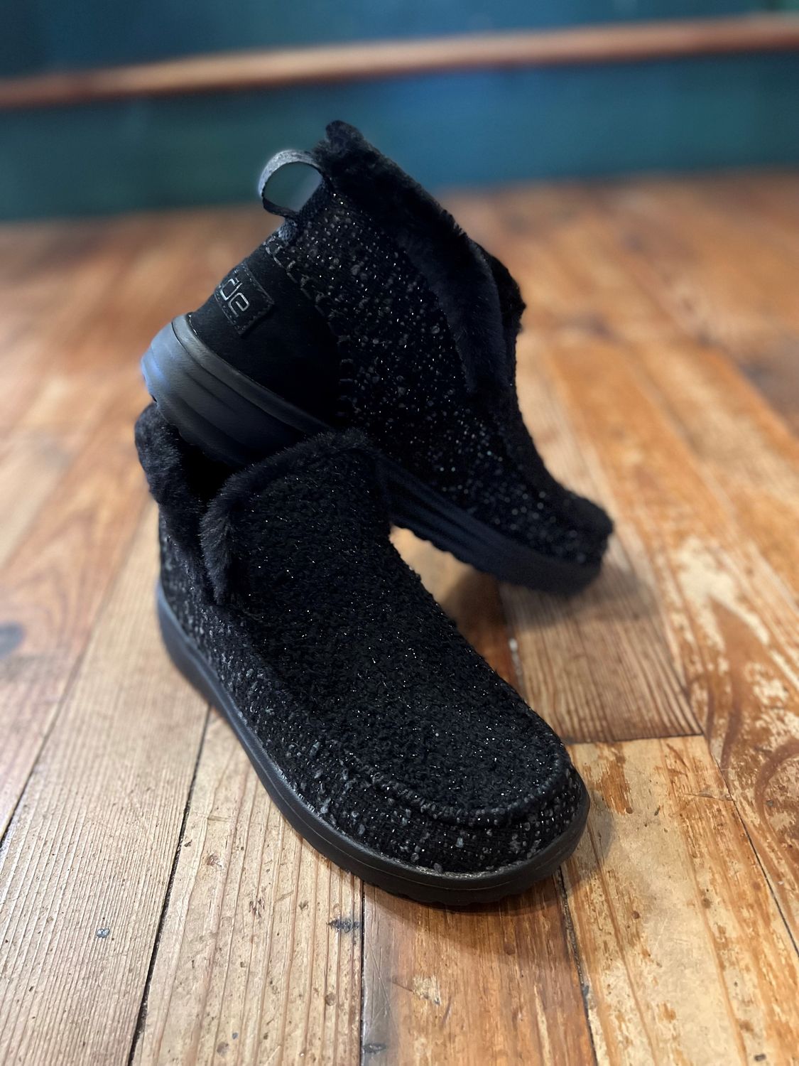 Denny Sparkling Black