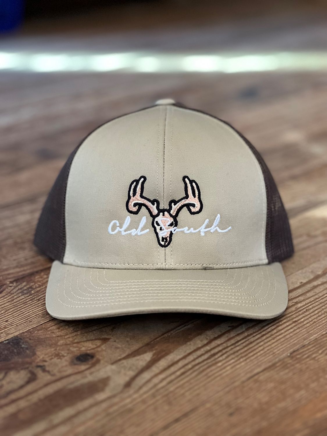 Old South Euro Mount Trucker