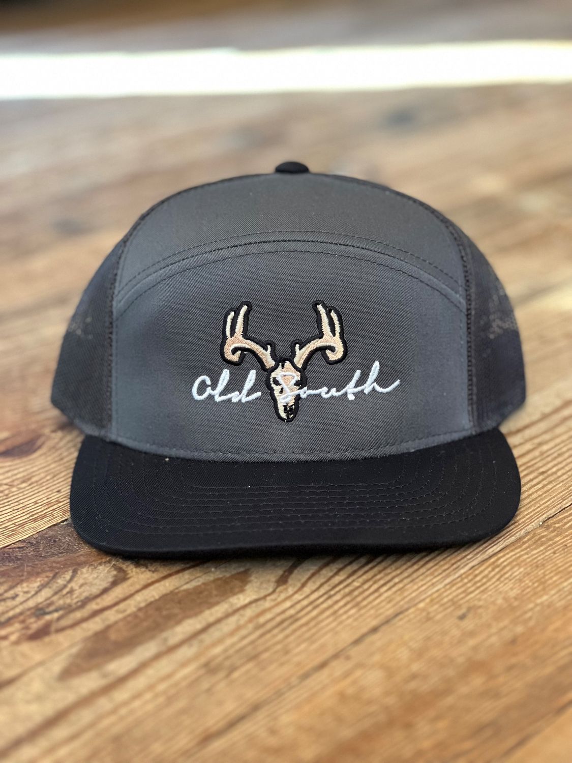 Old South Euro Mount Trucker