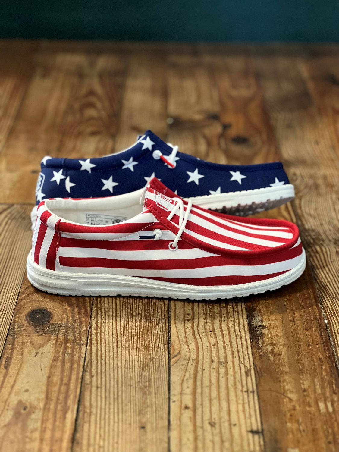 Wally Patriotic American Flag