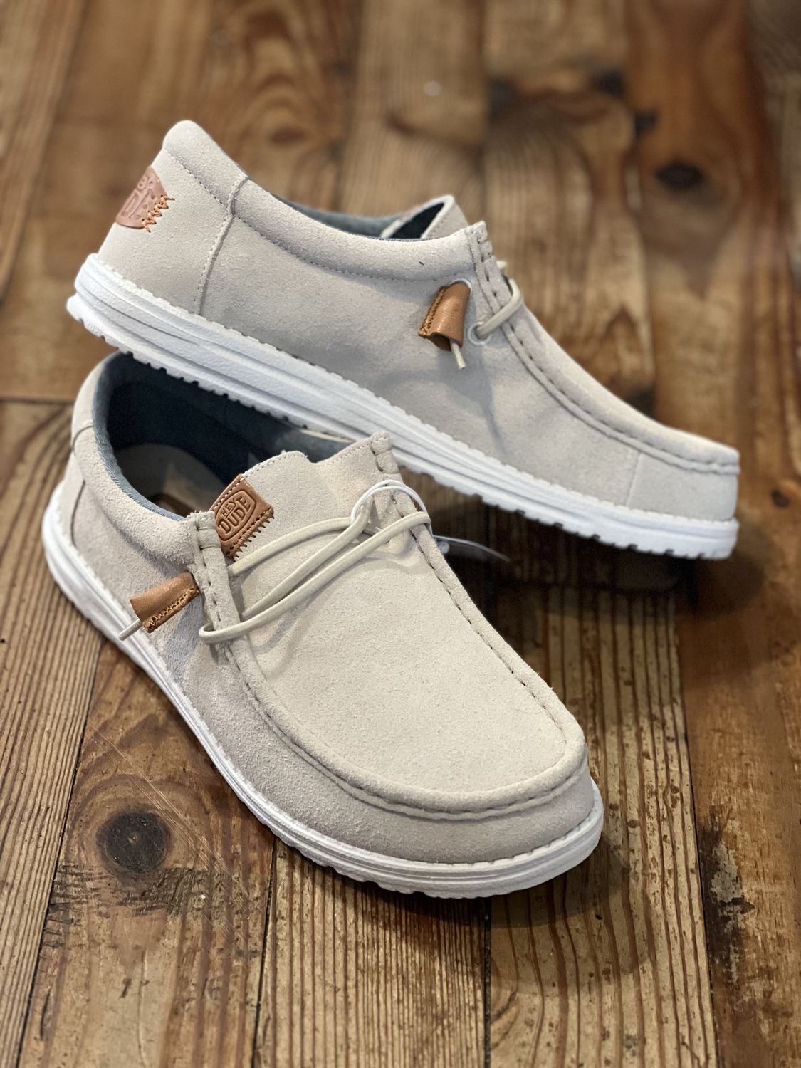 Wally Craft Suede Off White