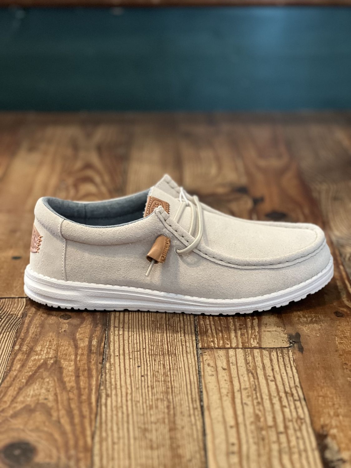 Wally Craft Suede Off White