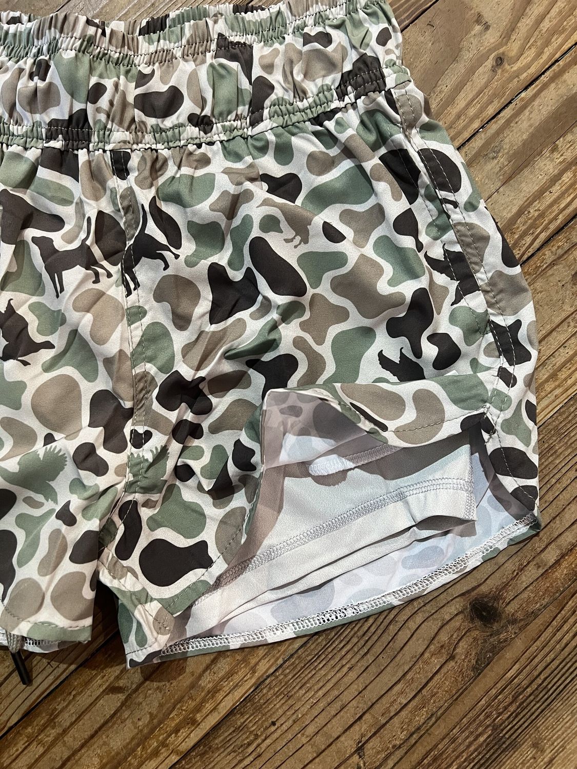 CW Womens's Front Line 2.5" High Waisted Shorts