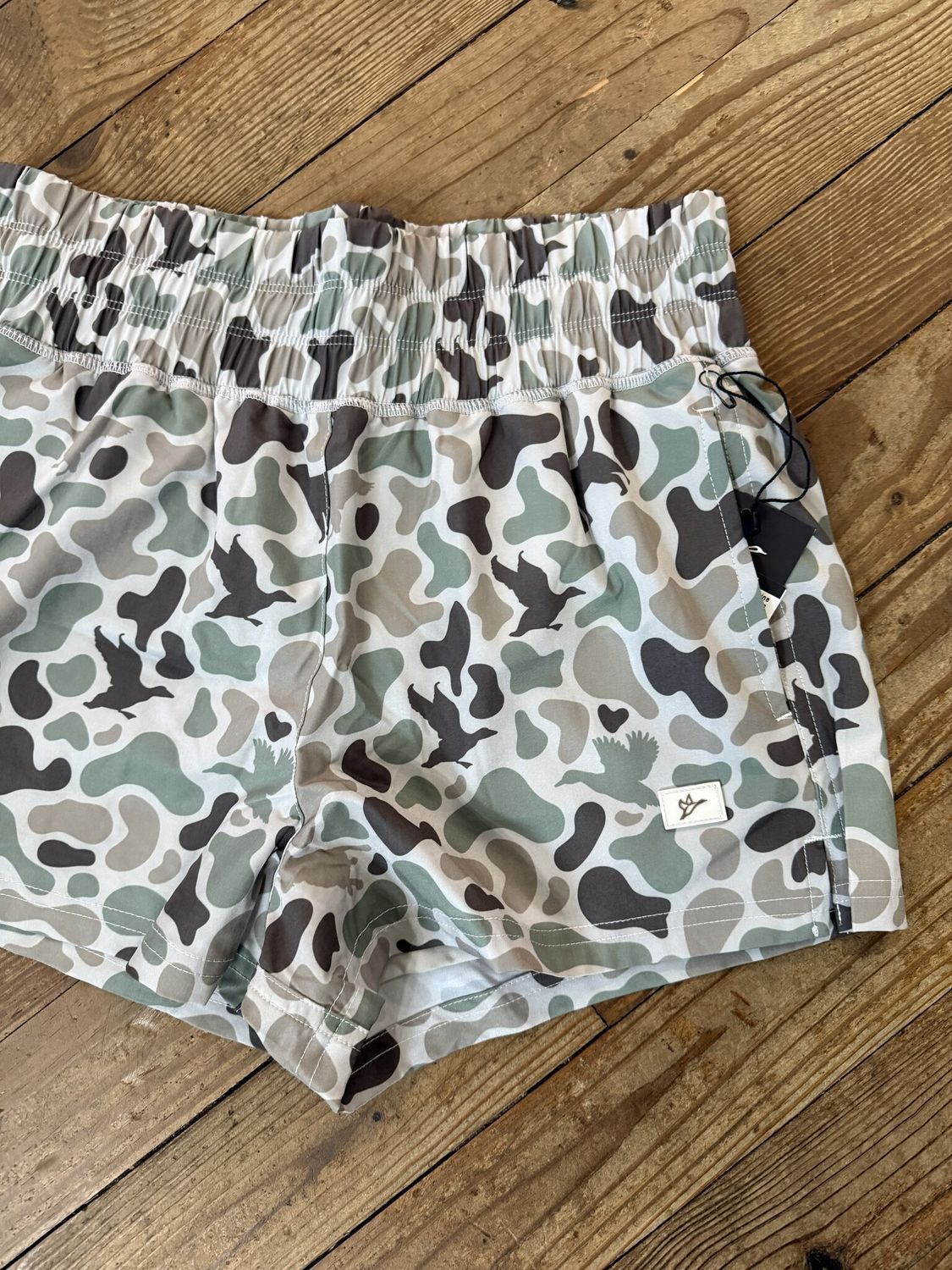 CW Womens's Front Line 2.5" High Waisted Shorts