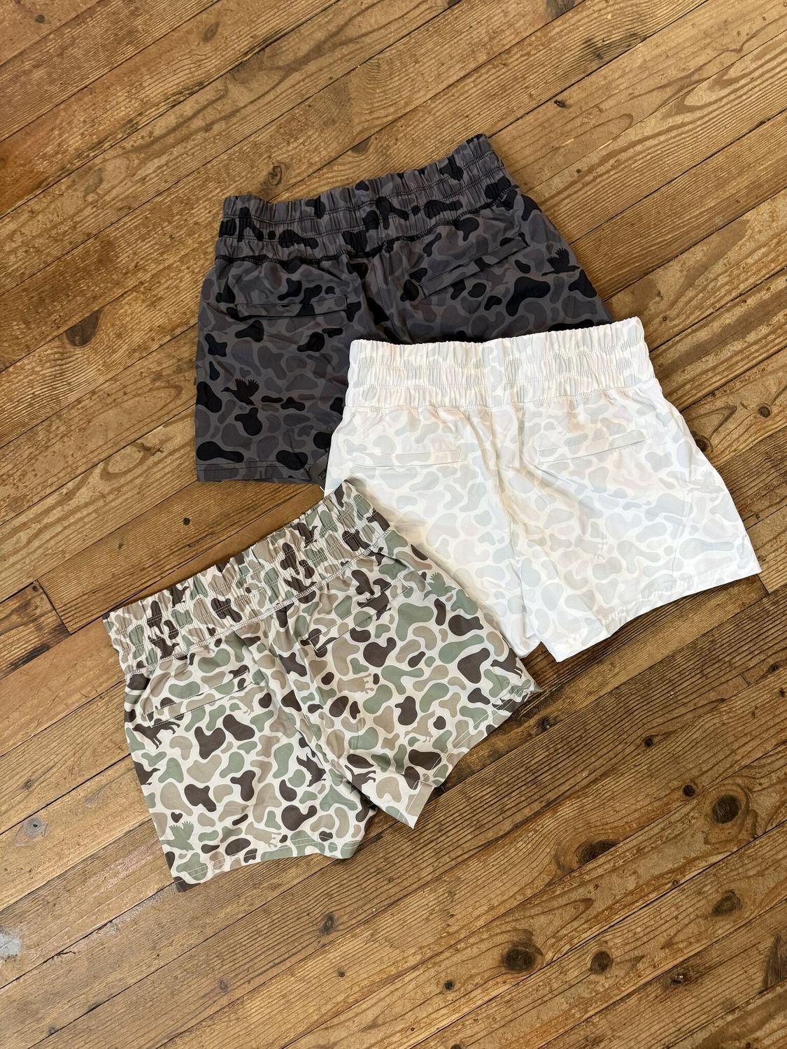 CW Womens's Front Line 2.5" High Waisted Shorts