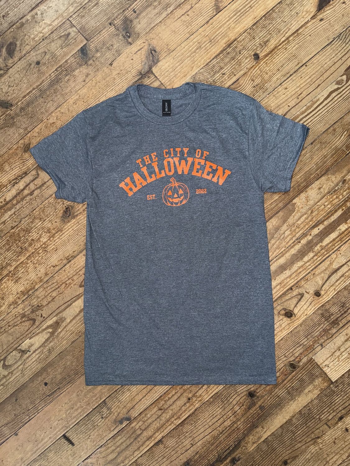 City of Halloween Tee Dark Heather 