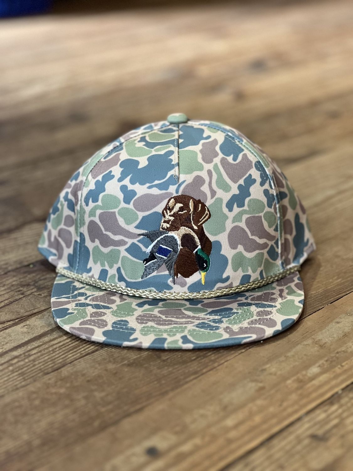 AIX Chocolate Lab with Duck Green Khaki Camo Rope Hat
