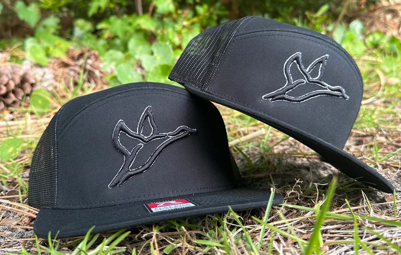 7 Panel Black Ghost Hat