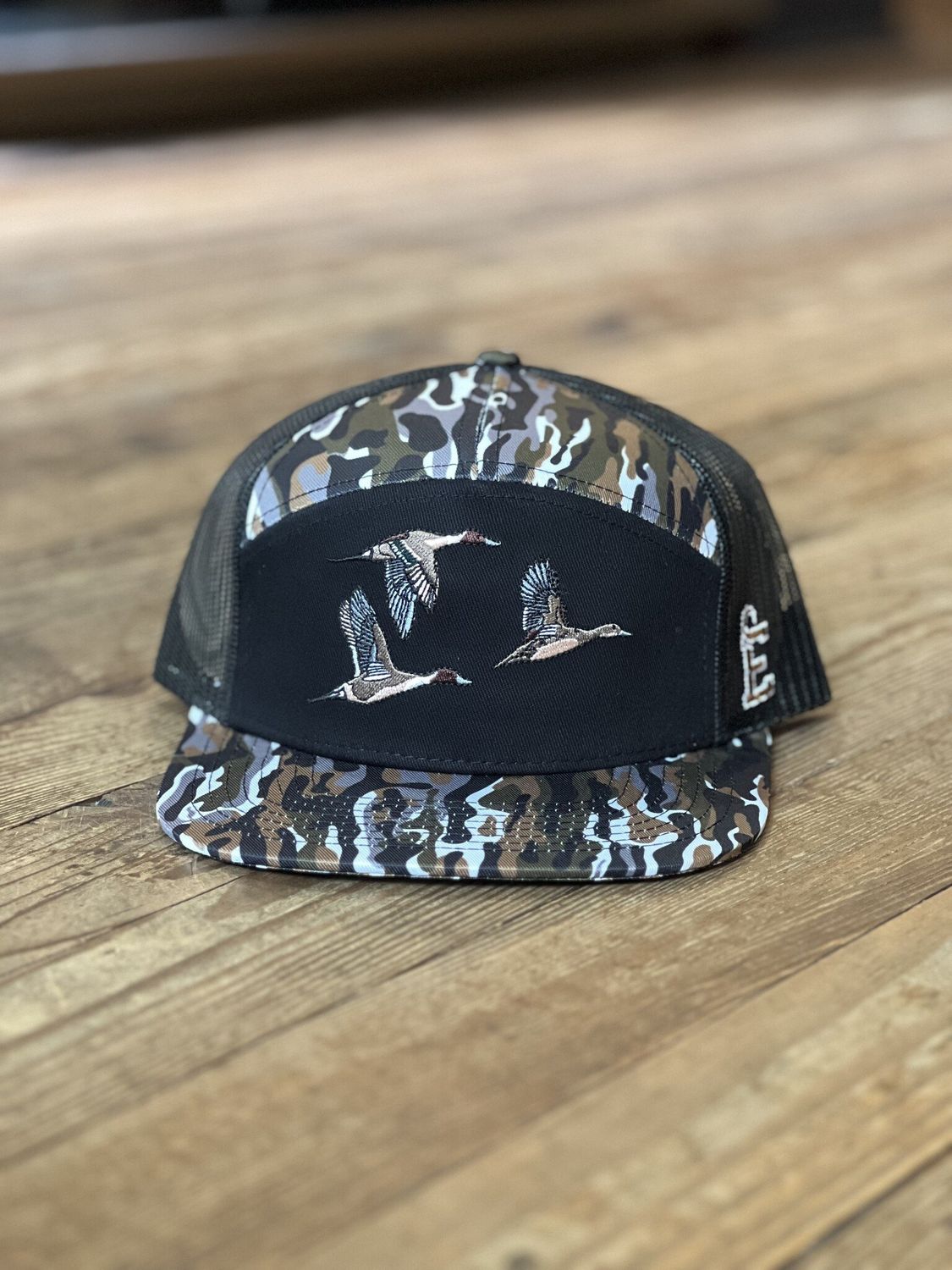 Ranch 7-Panel "Chasin Tail" Hat