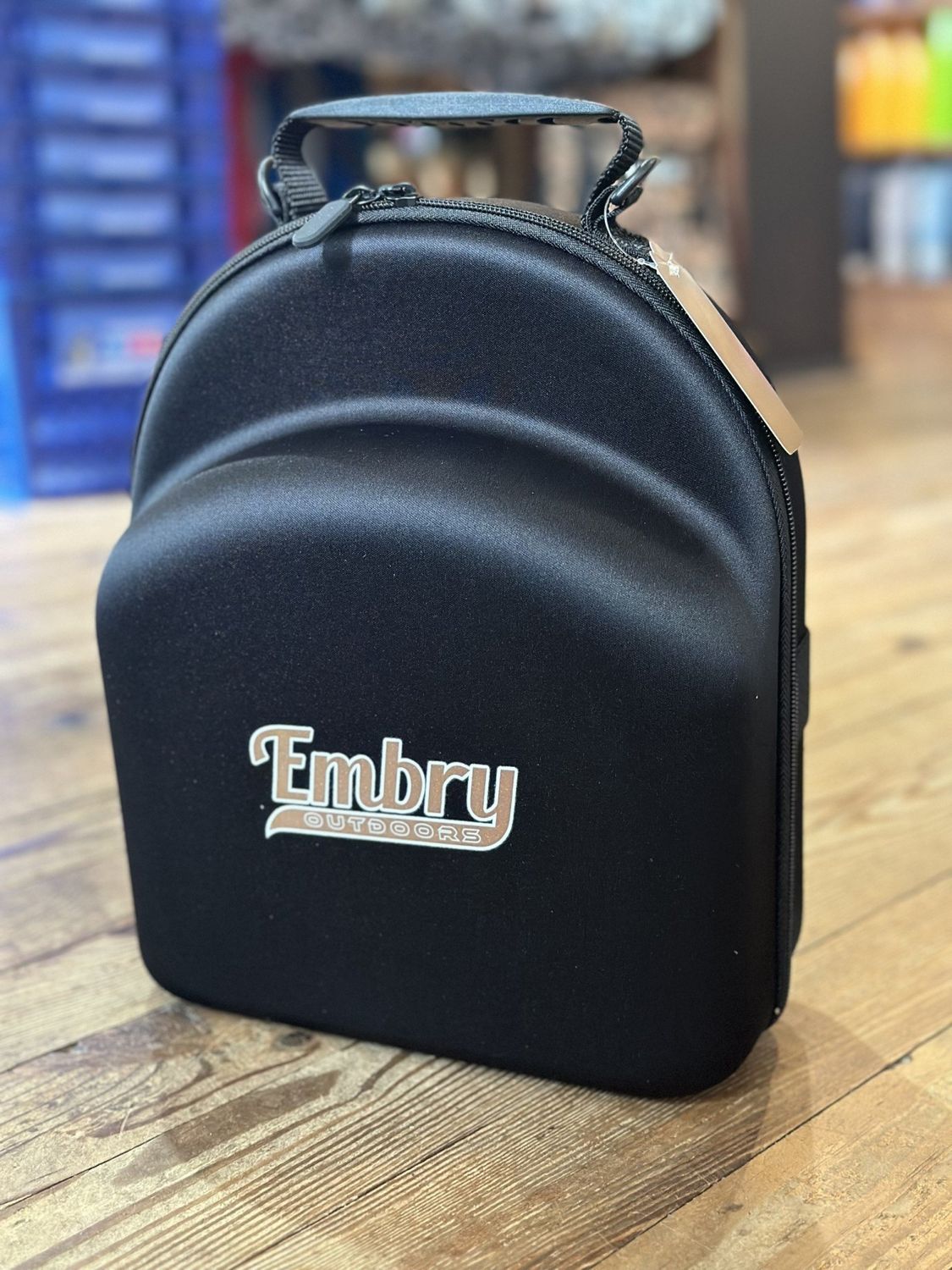 Embry Black/White Hat Case