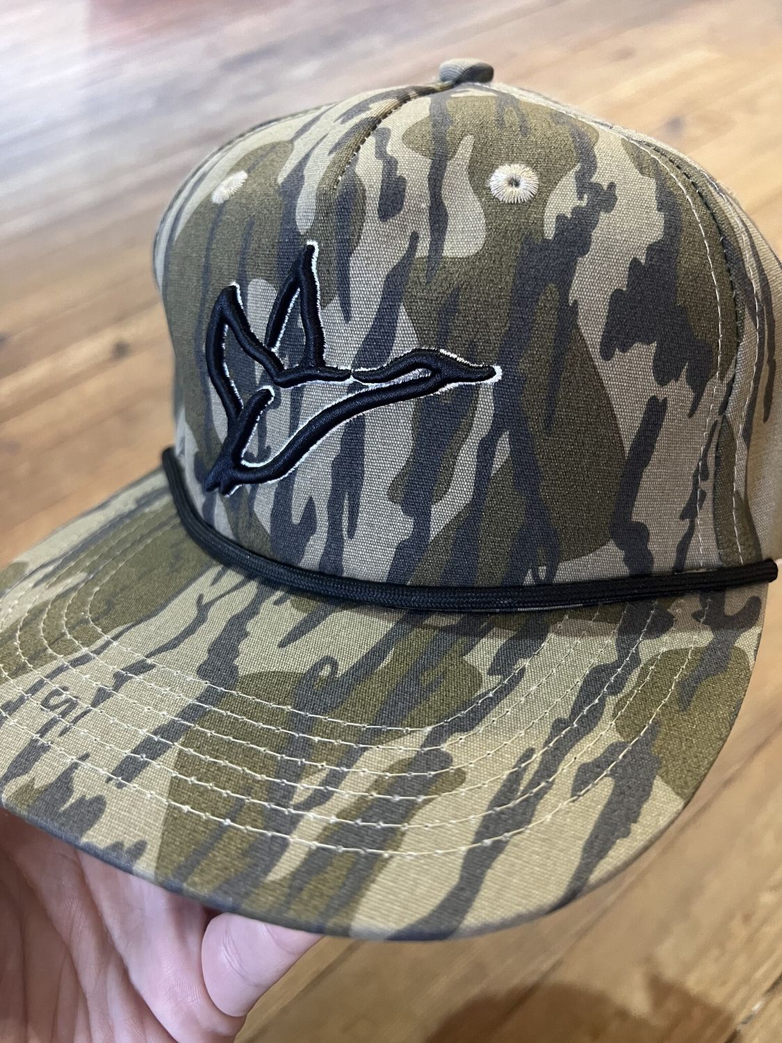 Combat Waterfowl Goat Rope Hat Mossy Oak Bottomland Ghost