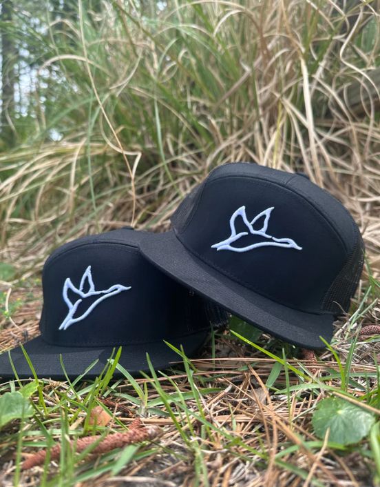 7 Panel Black Hat | White Icon