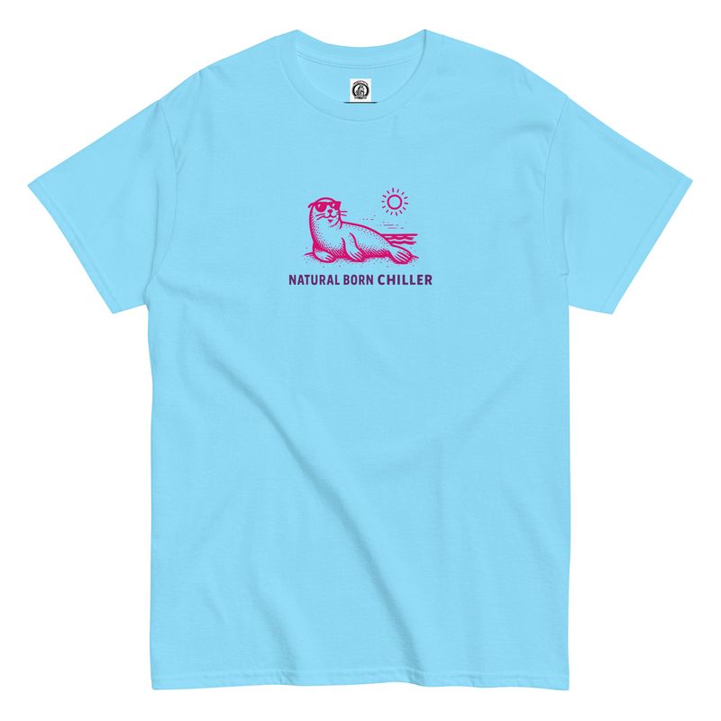 Natural Born Chiller - Print in Pink /dkl. Blau (Unisex T-Shirt) Natural Born Chiller - Print in Pink /dkl. Blau (Unisex T-Shirt)