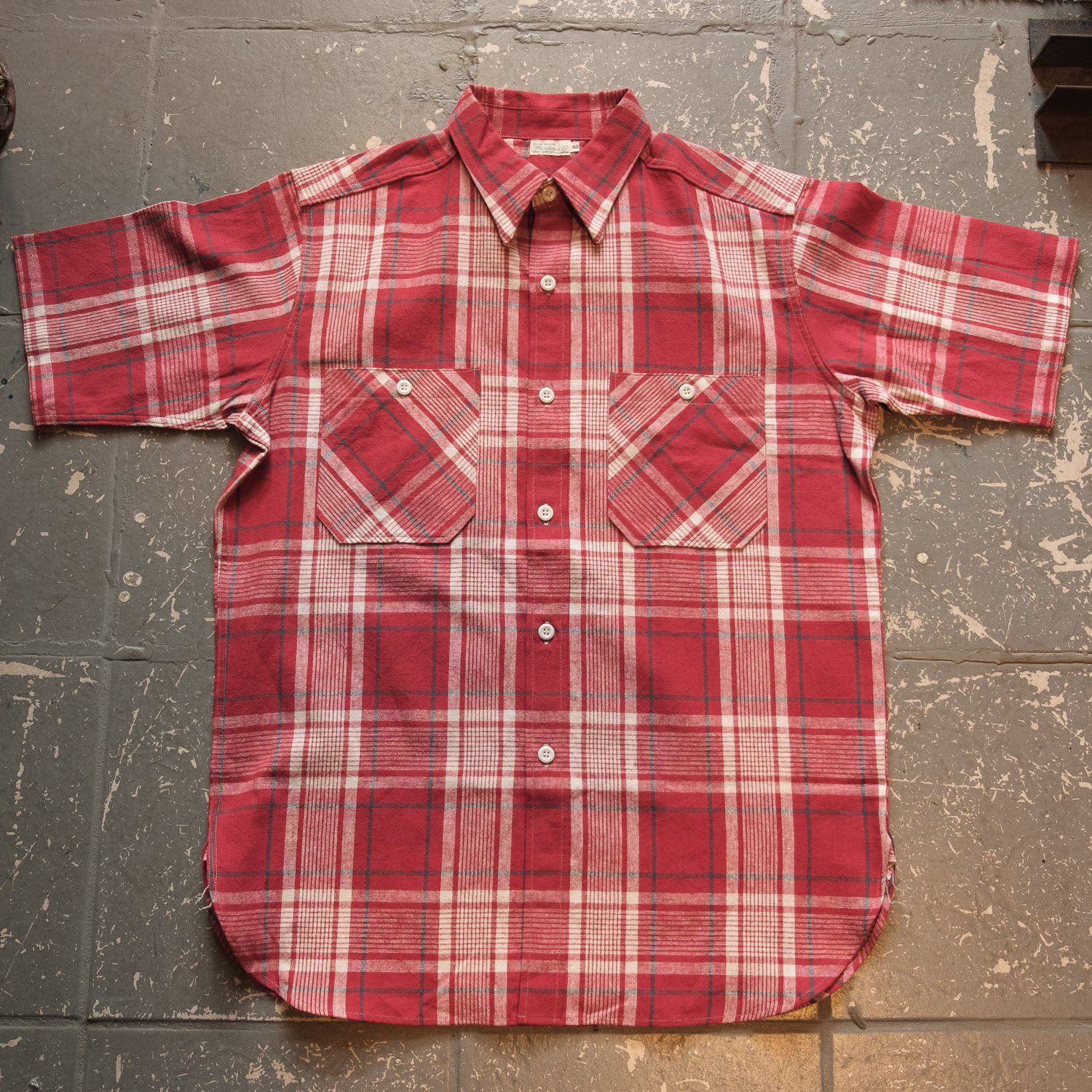 Warehouse Short Sleeve Shirt Large Check Pattern in Red, Size: 40