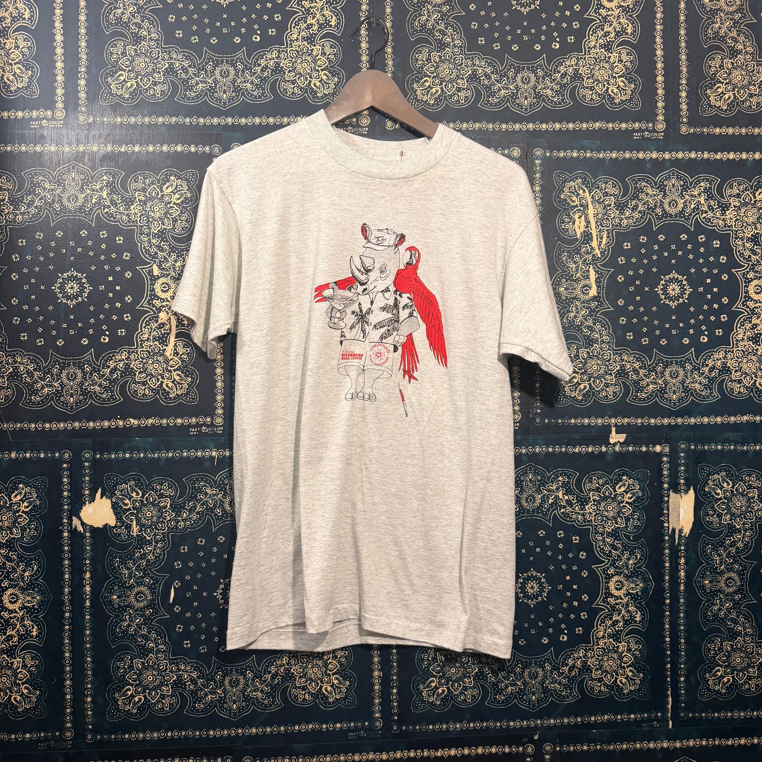 Vintage Tee graphic