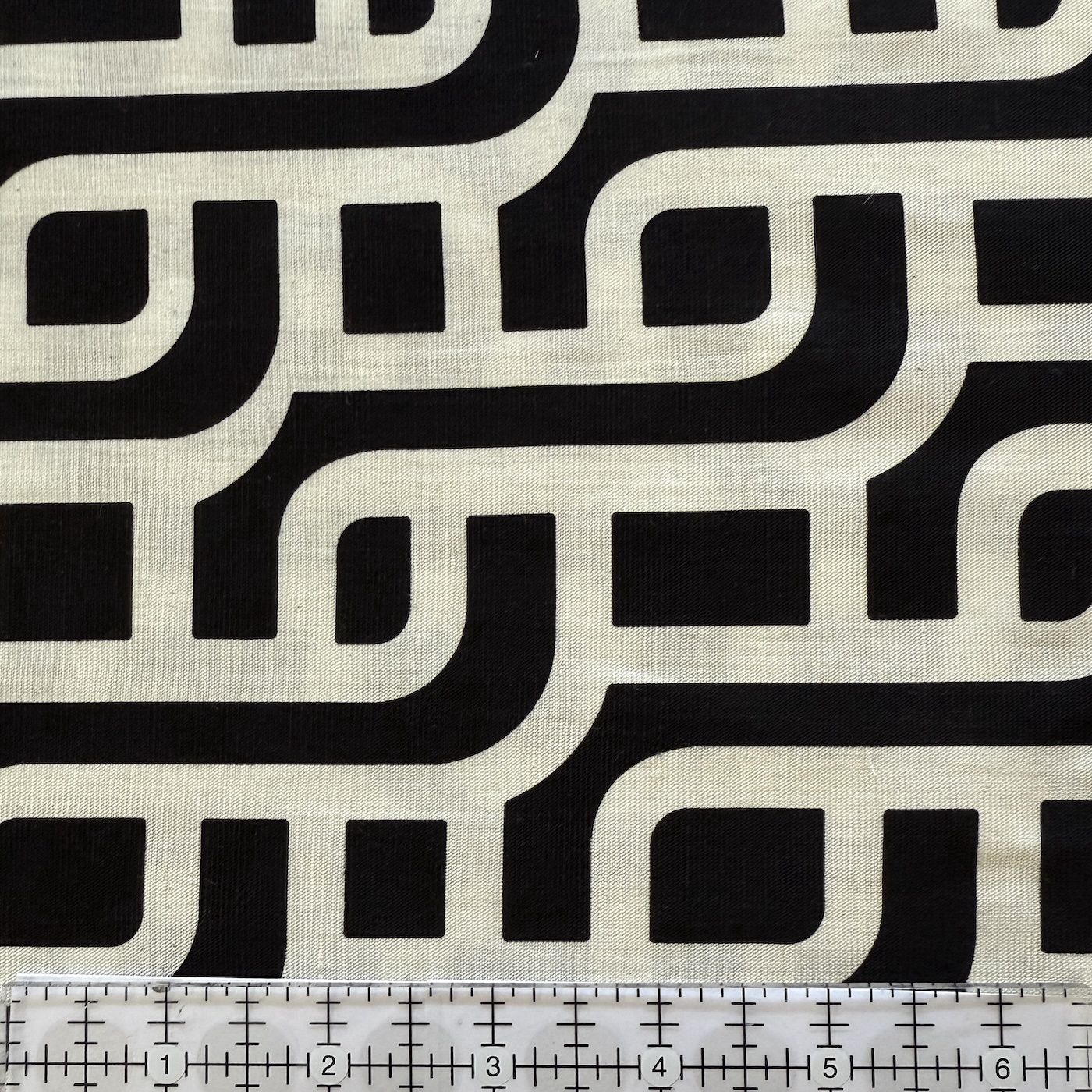 Floral Linework Rayon Linen Print Black &amp; Ivory 58/60" Online