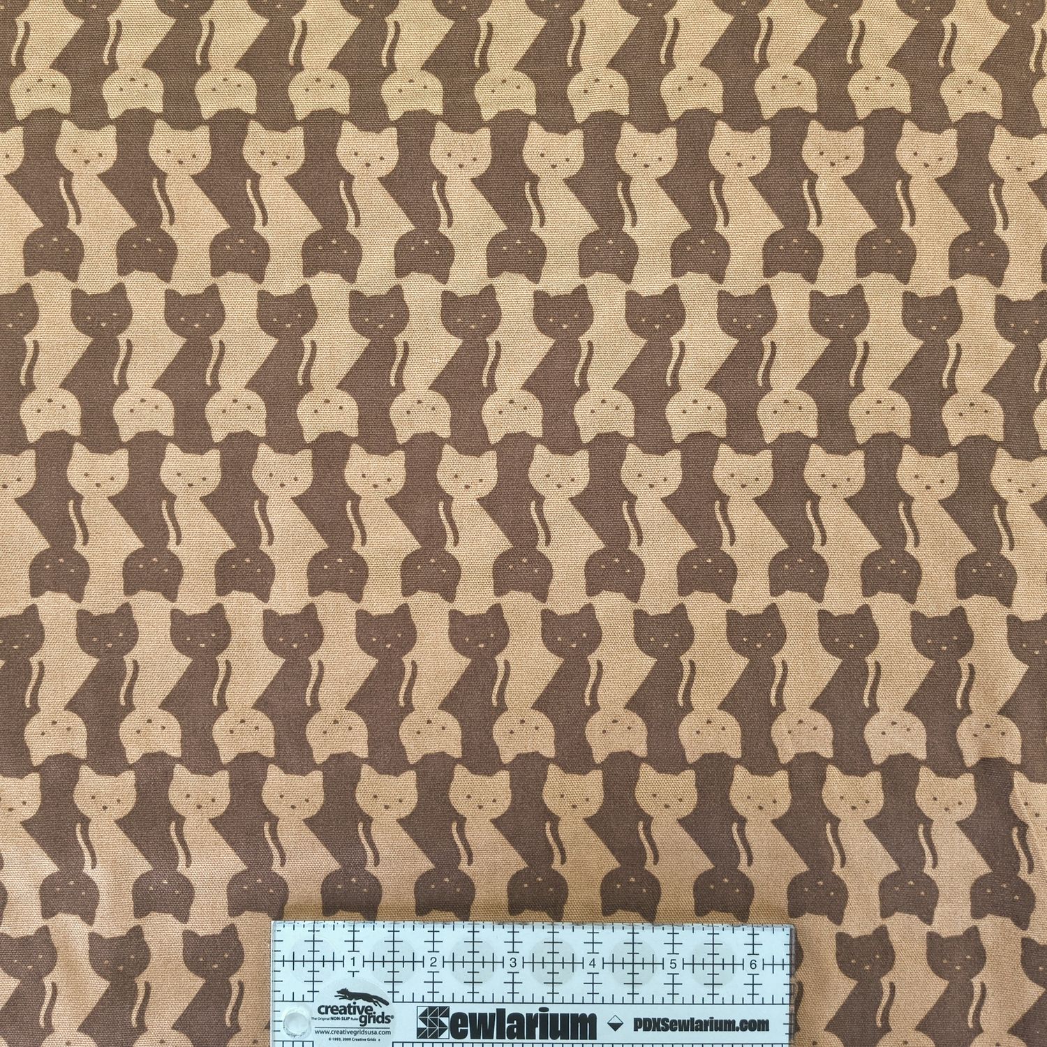 Asano - Interlocking Cats Cotton Oxford | Japanese Import Online