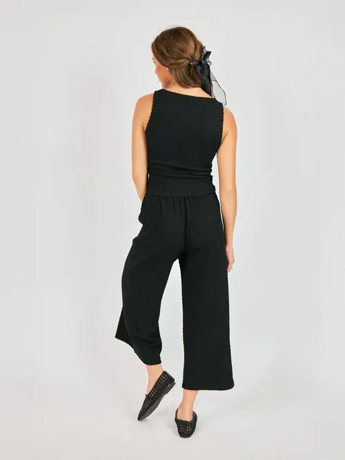 Sadie &amp; Sage Howdy Honey Textured Tank