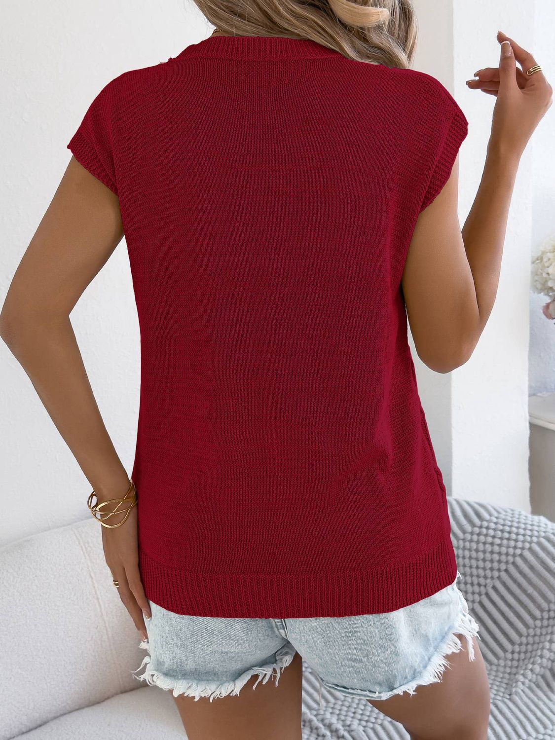 Sleeveless Cable Knit Textured Pullover Top