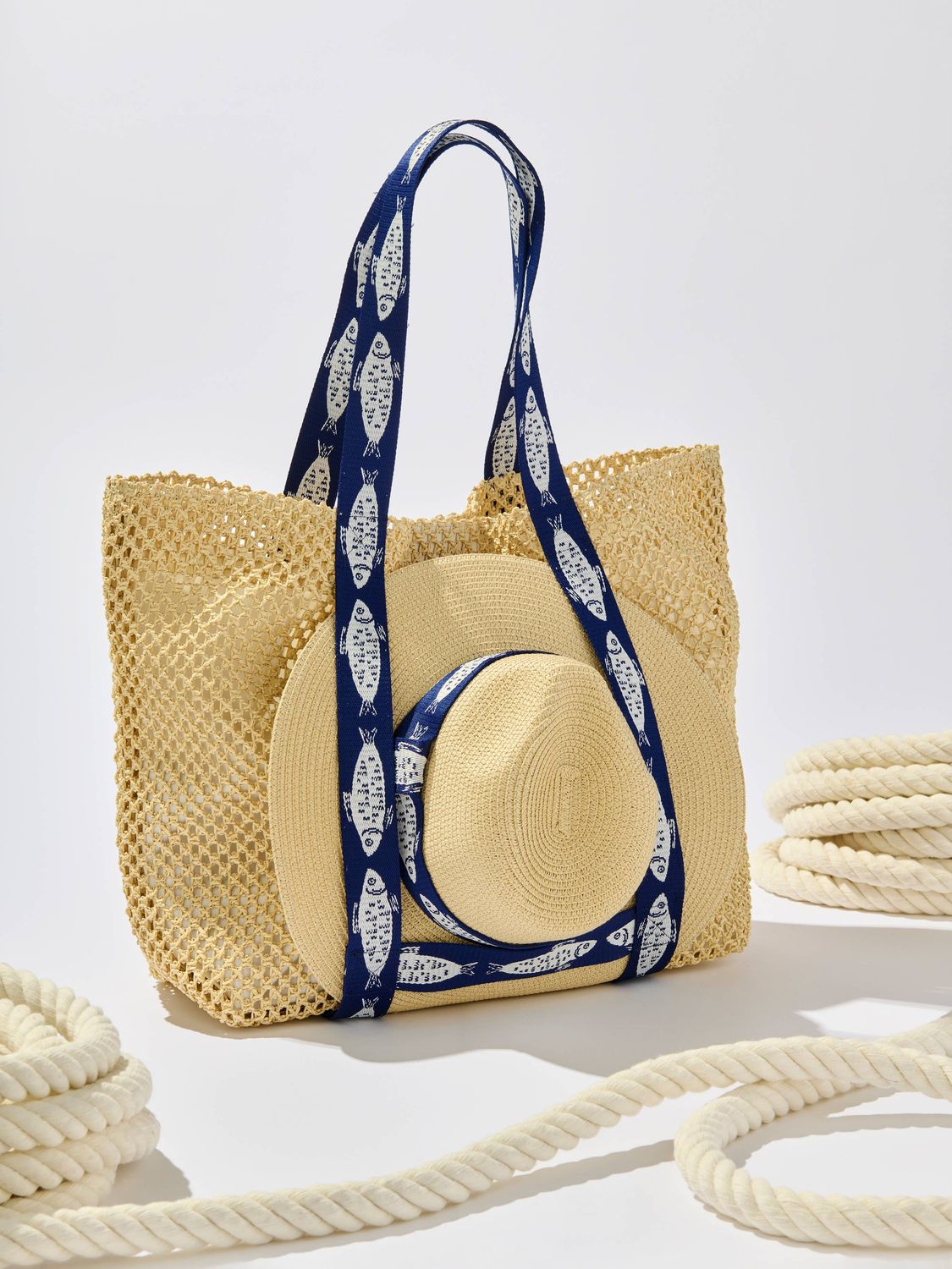 Shiraleah FISHER TOTE AND HAT SET,NAVY