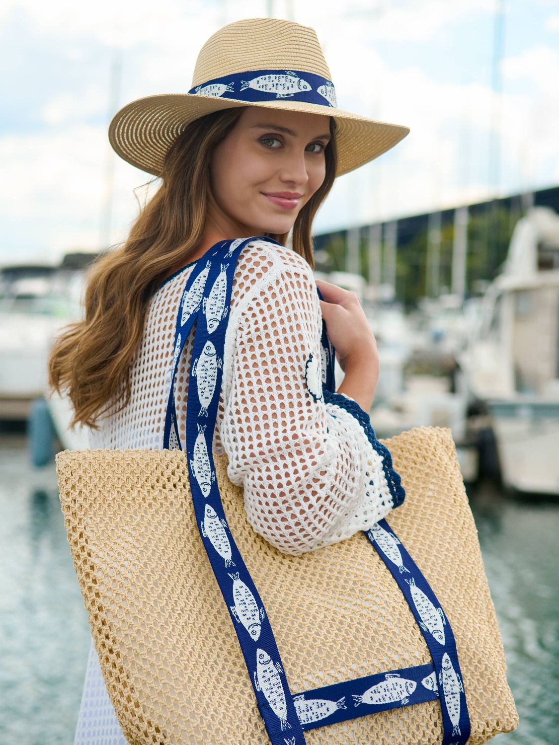 Shiraleah FISHER TOTE AND HAT SET,NAVY