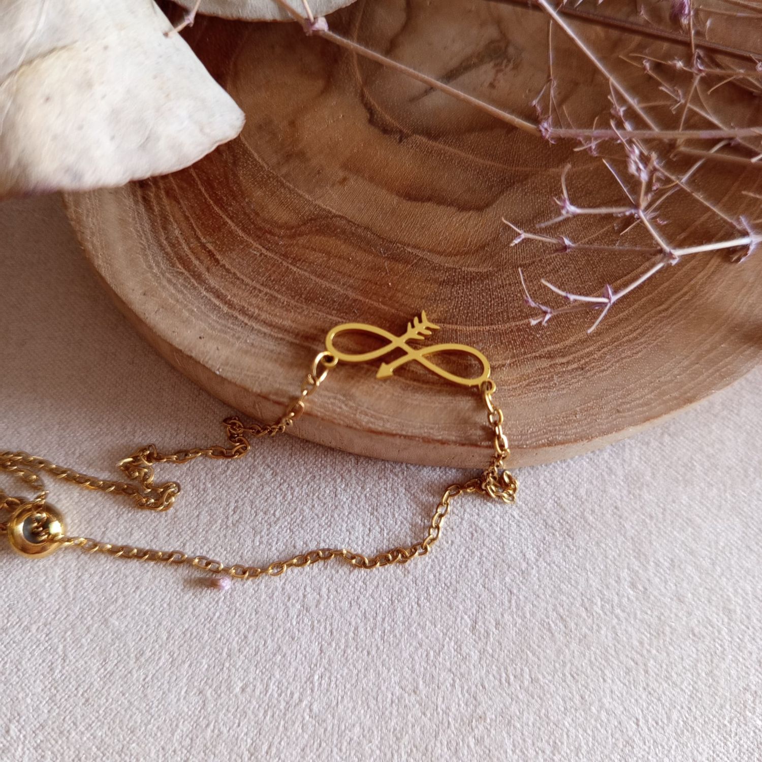 Pulsera “Una y Mil Veces” MALIN – Acero Gold