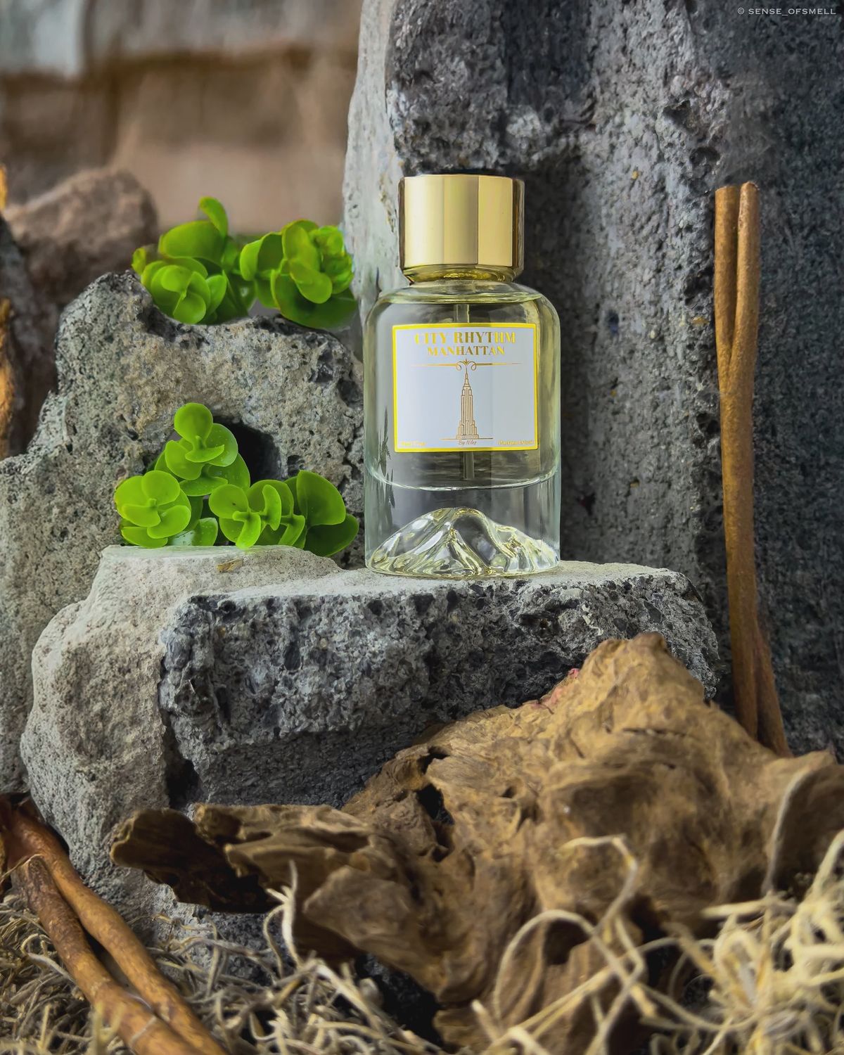 MANHATTAN EXTRAIT DE PARFUM