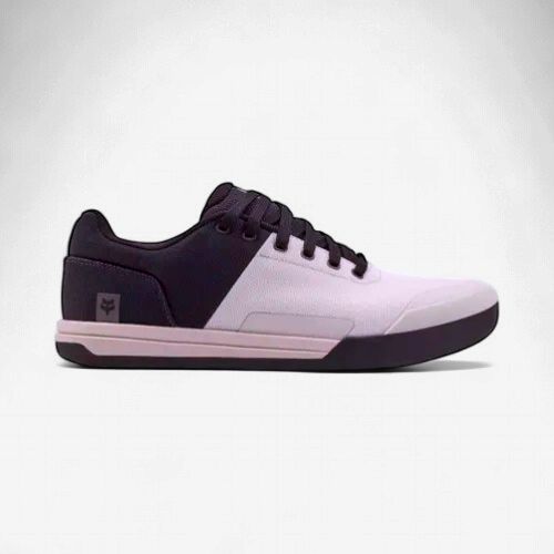 Union Canvas Vintage White, Size: 38