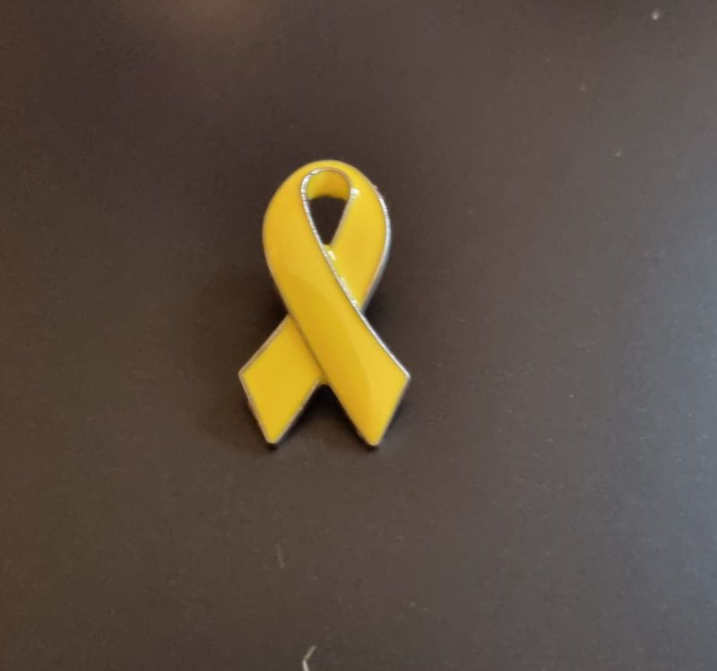 pin&#39;s ruban jaune