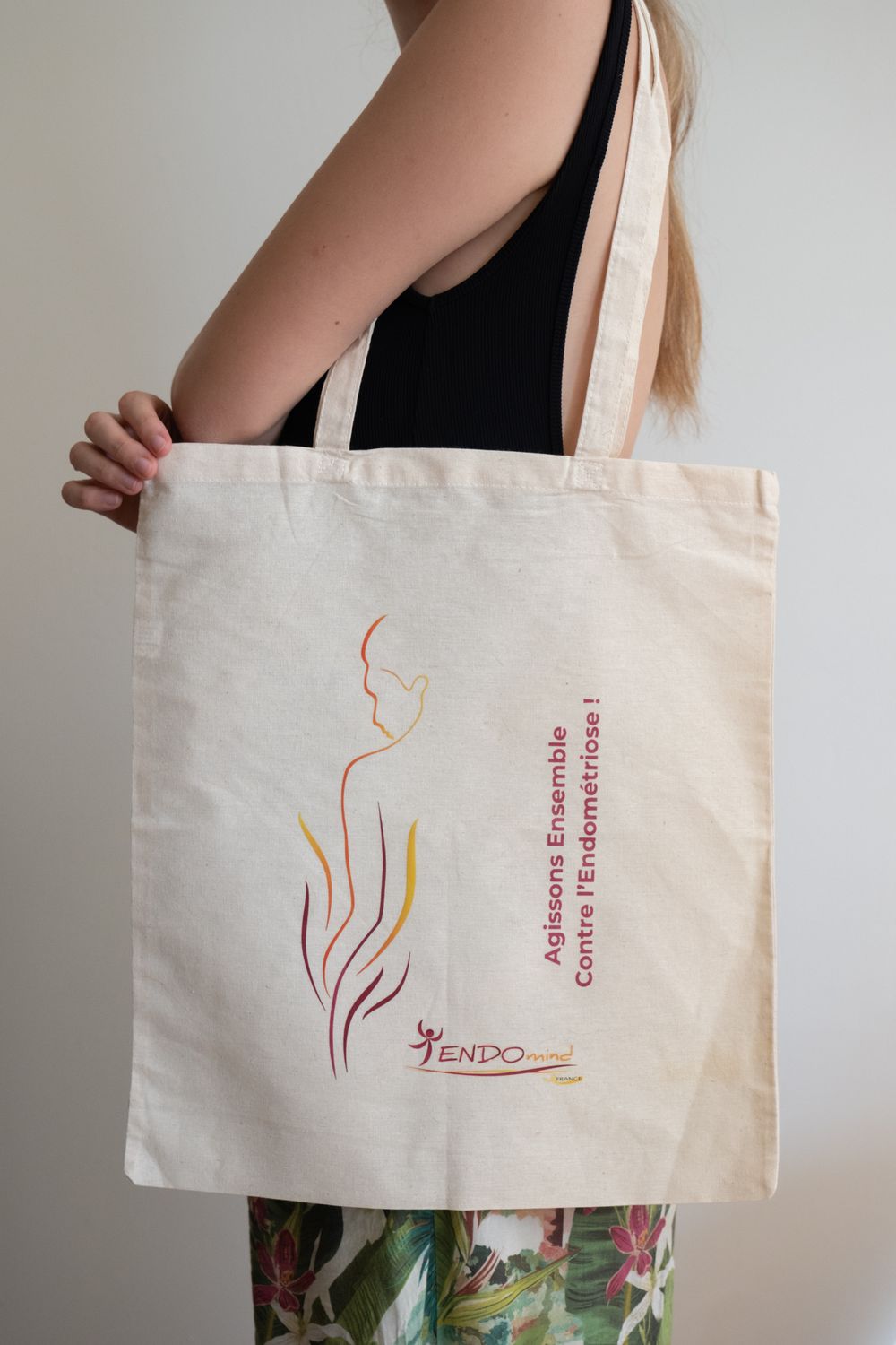 Sac en tissu type "tote-bag" *AU FÉMININ*