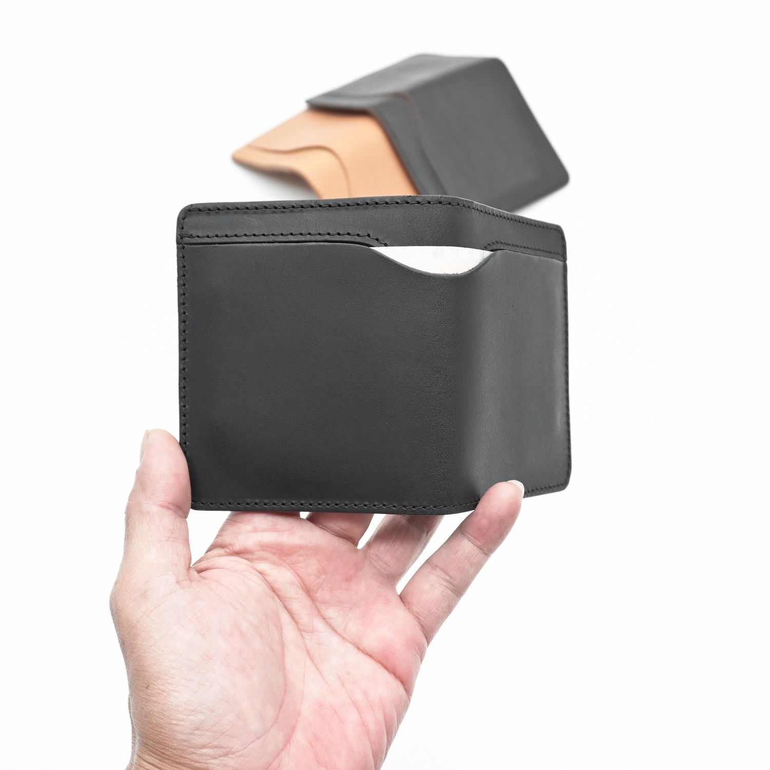 OGL Condor Outer Short Bi-fold Leather Wallet