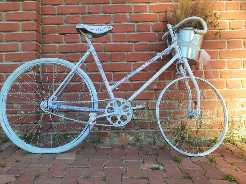 Retro bike decoration