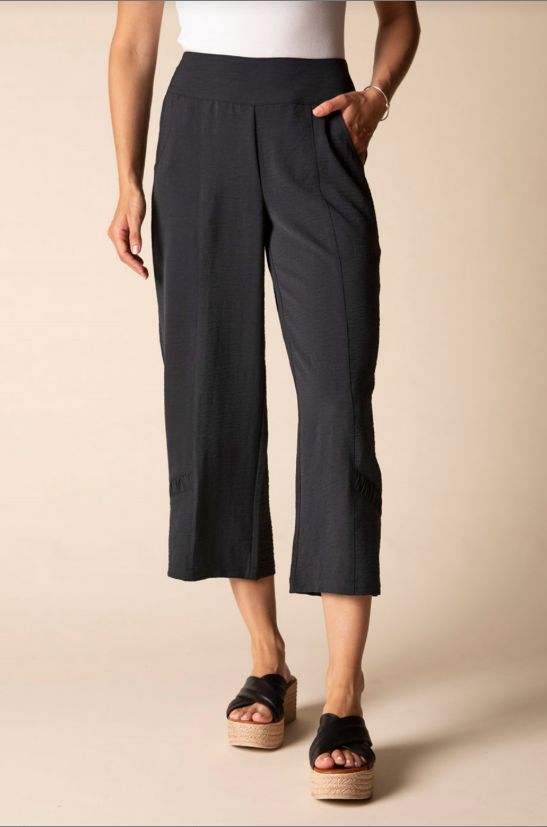30661 Habitat Destination Unknown Crop Pant