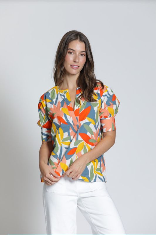 T50P/C-568D/CT APNY Short Sleeve V-Neck Printed Top
