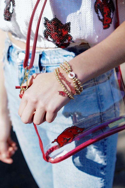 25281B Canvas Satin Satin Gold Stretch Bracelet RAZORBACKS