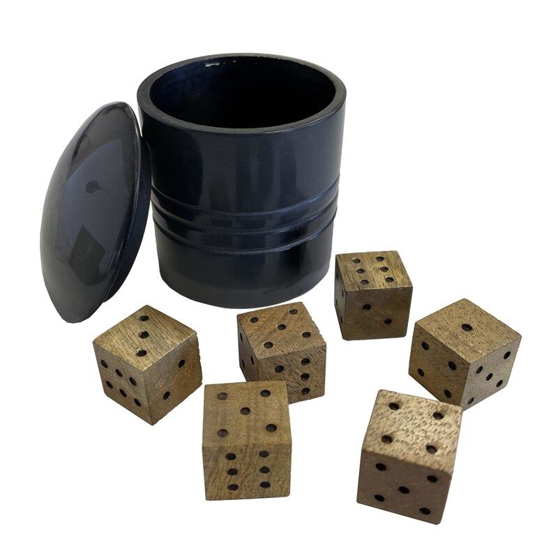 Farkle 3 inch cup with 6 wooden dice