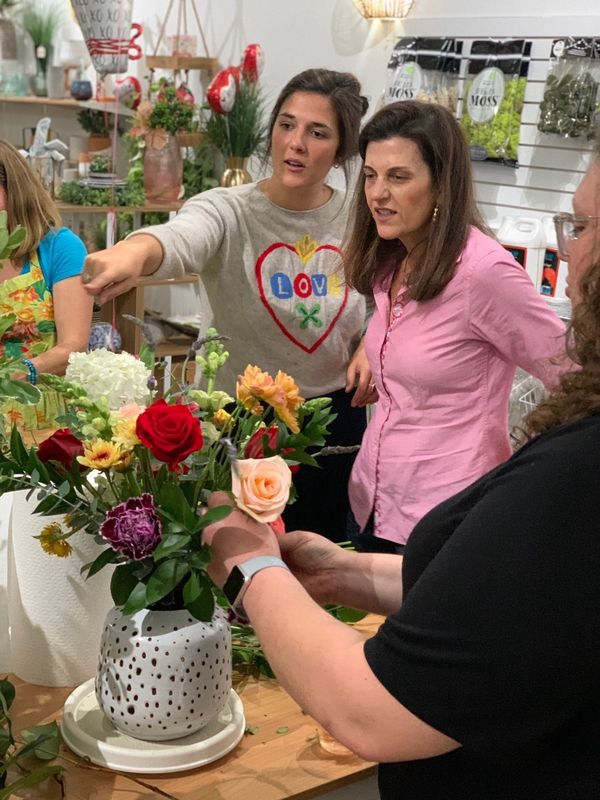 Mom &amp; Me: Mother’s Day Flower Workshop