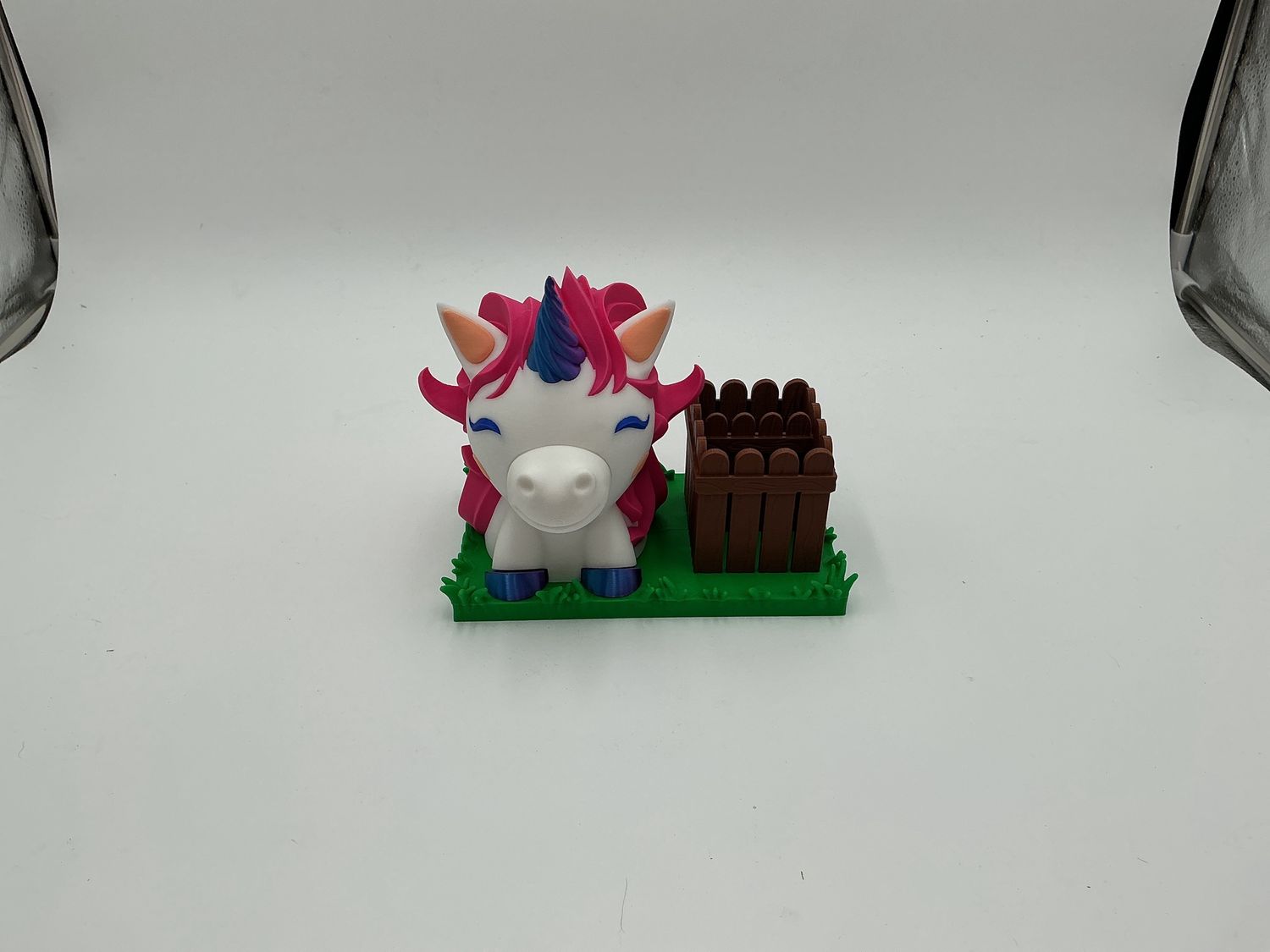 Ms. Unicorn Glasses &amp; Pen Holder